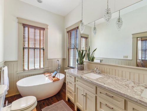 1509 Mechanic St, Galveston TX 77550-2531 exterior