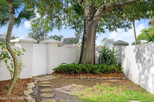 1290 Muirfield Ct, Titusville FL  32780-5463 exterior