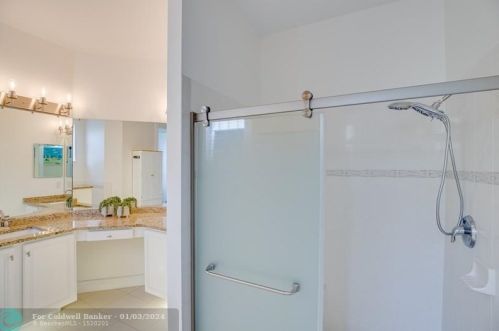 1525 79th Ave, Vero Beach FL  32966-1261 exterior