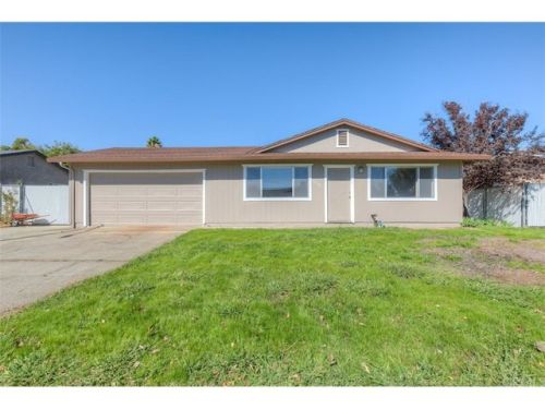 2218 Stump Dr, Oroville, CA 95966-6939