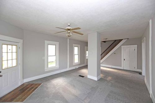 704 Sugar St, Mount Vernon, OH 43050-2128
