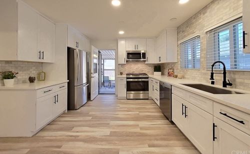 4133 10th St, Long Beach, CA 90804-5420