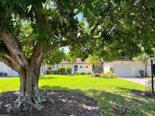 3780 Estero Bay Ln, Naples FL  34112-6110 exterior