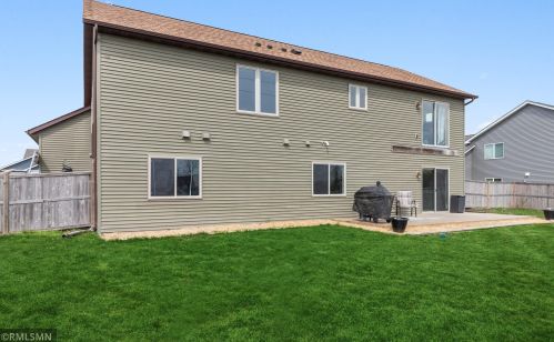 1205 Mulberry Ave, Montgomery, MN 56069-4211