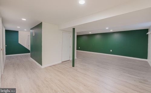 25 Bacon Ct, Dover DE  19901-2572 exterior