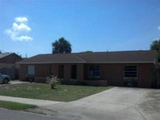 647 School St, Cocoa, FL 32922-7244