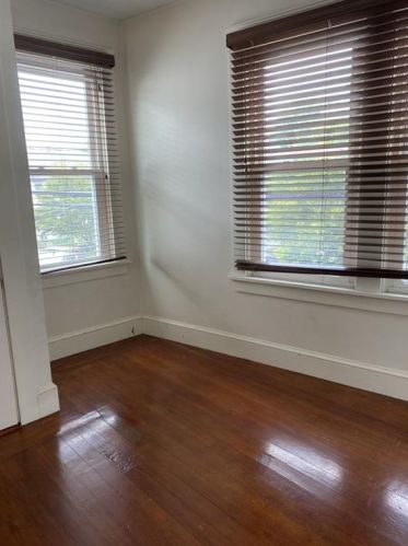 56 Middleton Ave, Middletown RI  02840-3657 exterior