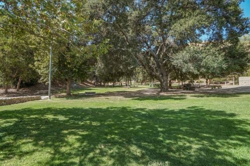 30009 Hunstock St, Santa Clarita CA  91384-2456 exterior
