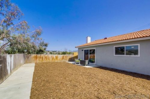 6788 Benson Ave, San Diego CA  92114-5833 exterior