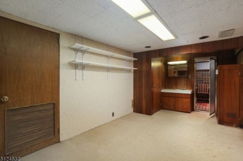 2080 Arrowwood Dr, Scotch Plains NJ 07076-4730 exterior