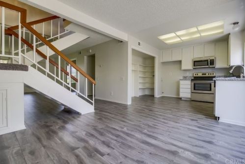 595 Charwood Ct, Brea, CA 92821-2720
