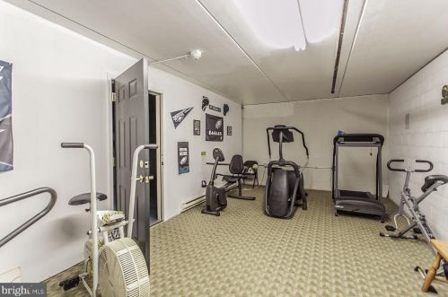 124 Brandon Rd, Norristown PA  19403-3394 exterior