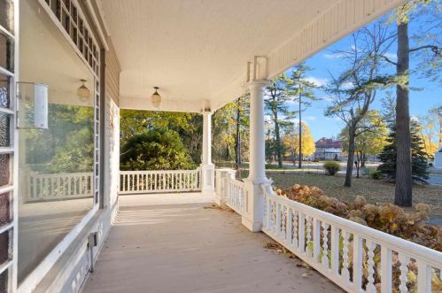 114 7th Ave, Sturgeon Bay, WI 54235-1722