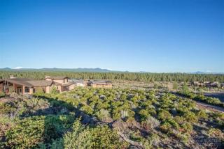 62572 Sparrow Hawk Cir, Bend, OR 97701-6787