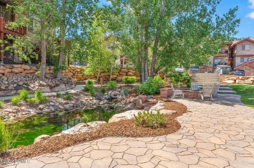 5501 Lillehammer Ln, Park City UT  84098-6043 exterior