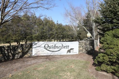 17 Overlook Dr, North Kingstown RI  02852-1064 exterior