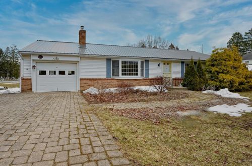61 Post Rd, North Hampton, NH 03862-2026