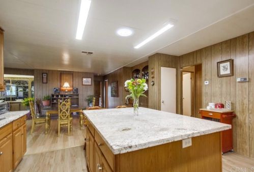 15613 Hawley Ct, El Cajon CA  exterior