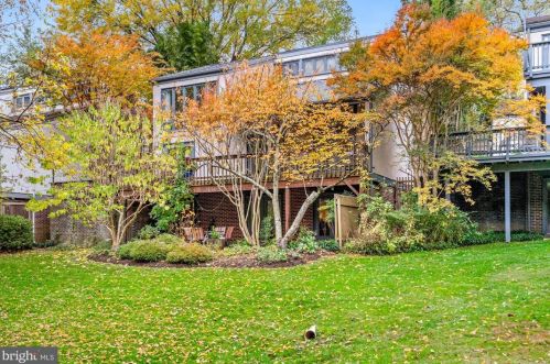 2810 Battery Pl, Washington DC  20016-3439 exterior