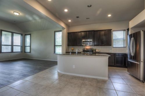 8206 Laughing Falcon Trl, Conroe TX  77385-1122 exterior