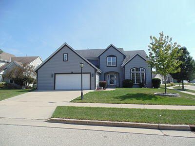 3619 Stillwater Cir, Waukesha WI  53189-6826 exterior