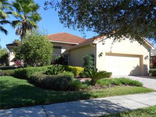 573 Russ Pond Dr, Kissimmee, FL 34759-3280