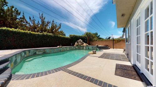 5412 Pembury Dr, Buena Park, CA 90623-1535
