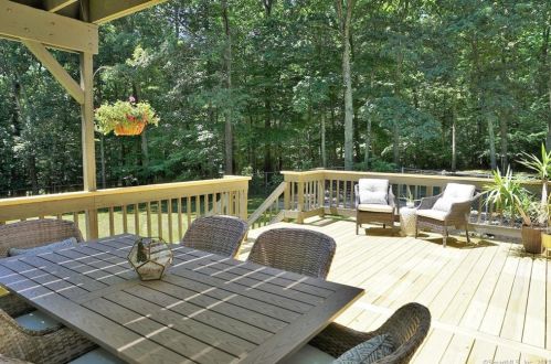 758 Wrights Mill Rd, Coventry, CT 06238-1558
