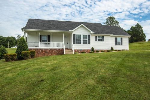 911 Franklin Rd, Charlotte, TN 37036-6431