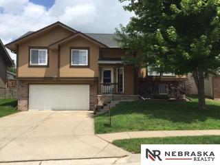 8414 Girard St, Omaha, NE 68122-1467