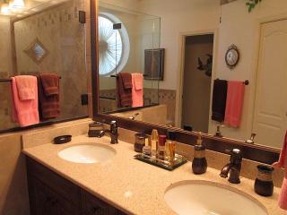 8872 Havenridge Dr, Sarasota, FL 34238-3229