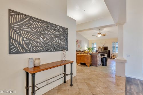 9146 Janice Way, Scottsdale, AZ 85260-2740