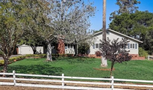 70 Elaine Dr, Santa Rosa, CA 95409-4242