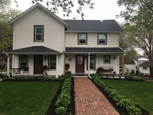 401 Smith St, Clarence, IA 52216-7718