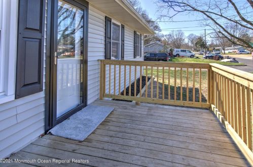 32 Dockage Rd, Berkeley Township, NJ 08721-1864