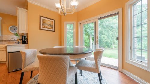 525 Brighton Ln, Dyer IN  46311-4625 exterior