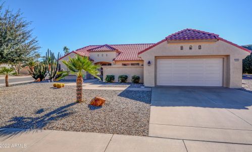 13525 Pavillion Dr, Sun City, AZ 85375-5819