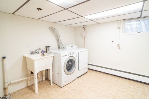 247 Mccosh Rd, Montclair NJ  07043-2107 exterior