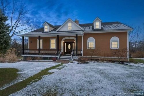 2 Sheba Dr, Wantage NJ  07461-4829 exterior