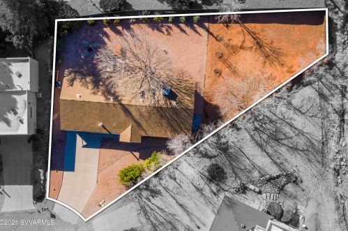 25 Spur Ct, Sedona AZ 86351-8970 exterior