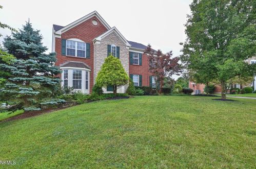 587 Brandtly Ridge Dr, Covington, KY 41015-4235