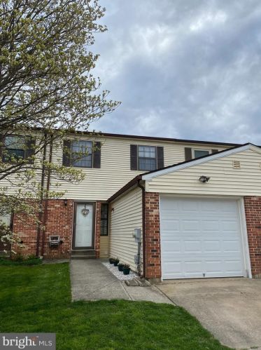 514 Nina Ln, Bear, DE 19701-1614