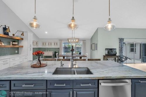 16340 11th St, Hollywood FL 33027-5115 exterior