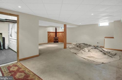 6550 Baywood Dr, Harrisburg PA 17111-6894 exterior