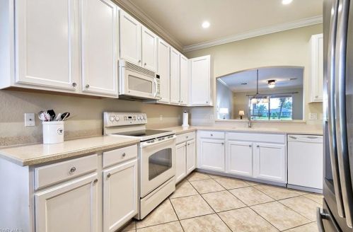 14346 Manchester Dr, Naples FL  34114-8626 exterior