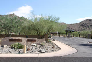 3915 Melody Dr, Phoenix, AZ 85042-9624