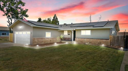 3739 Sierra St, Riverbank CA  95367-2447 exterior