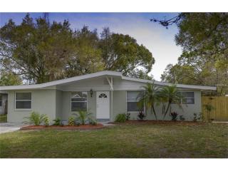 2304 Temple St, Sarasota, FL 34239-2435