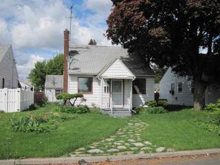 2208 Montgomery Ave, Spokane WA  99205-4028 exterior