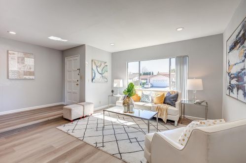 1051 Woodminster Dr, San Jose, CA 95121-2777